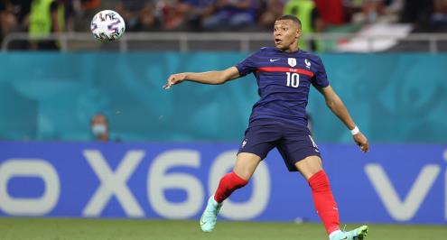 اتحاد الكرة الفرنسي يرضخ أمام مبابي في أزمة حقوق الصور